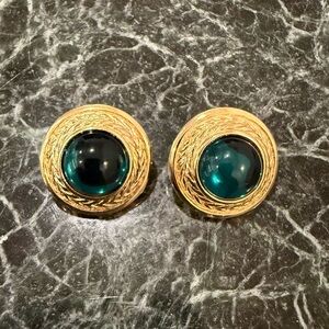 Trifari Jewels Of India Mogul Earrings Poured Green Glass Gripoix Cabochon